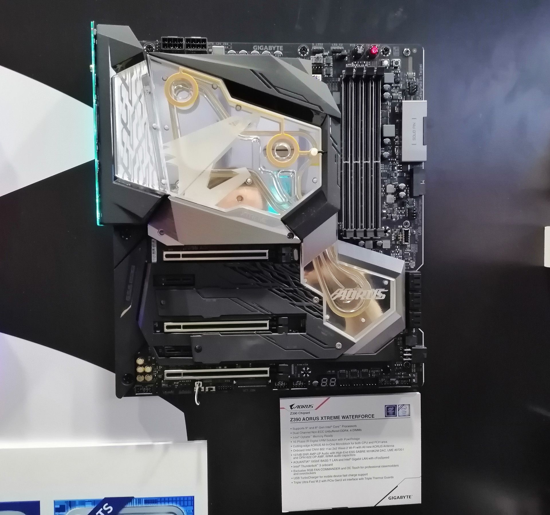 CES 2019 GIGABYTE Z390 Aorus Xtreme WaterForce Motherboard